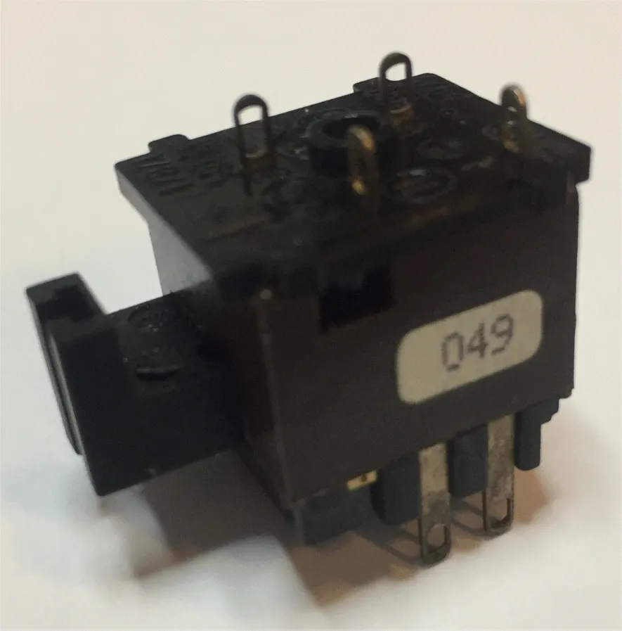 KONIG K6506 NETSCHAKELAAR  Op=Op
